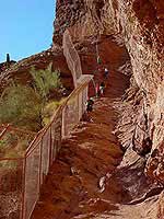 steile Stelle am Zaun